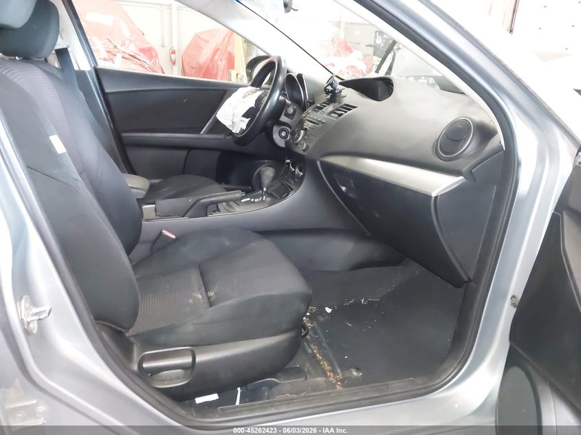 2013 Mazda 3 VIN JM1BL1U82D1701774 IAAI salvage auction — FRONT END, Salvage (Oregon), sold $300 on 2026-07-30 (photo 5)