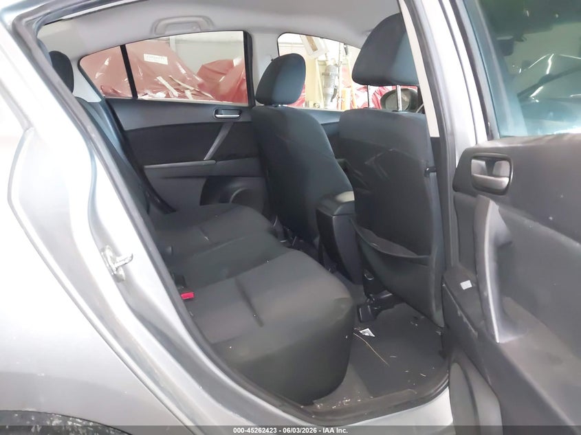 2013 Mazda 3 VIN JM1BL1U82D1701774 IAAI salvage auction — FRONT END, Salvage (Oregon), sold $300 on 2026-07-30 (photo 8)