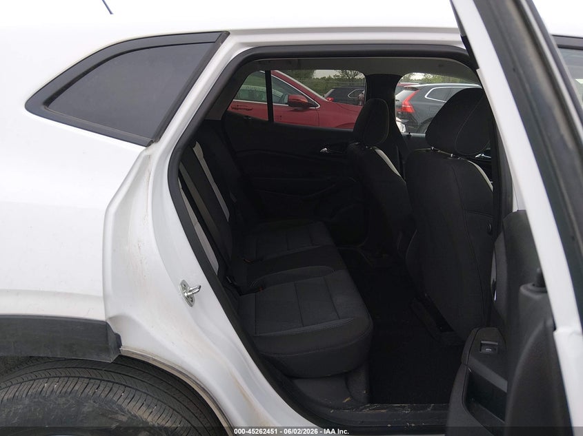 2025 Chevrolet Trax VIN KL77LFEPXSC229248 IAAI salvage auction — HAIL, Salvage Title, sold $75 on 2026-07-28 (photo 8)