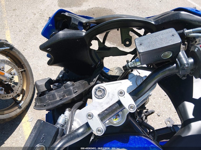 2008 Suzuki Gsx VIN JS1GP74A982100548 IAAI salvage auction — FRONT END, Salvage (Idaho), sold $100 on 2026-07-31 (photo 7)