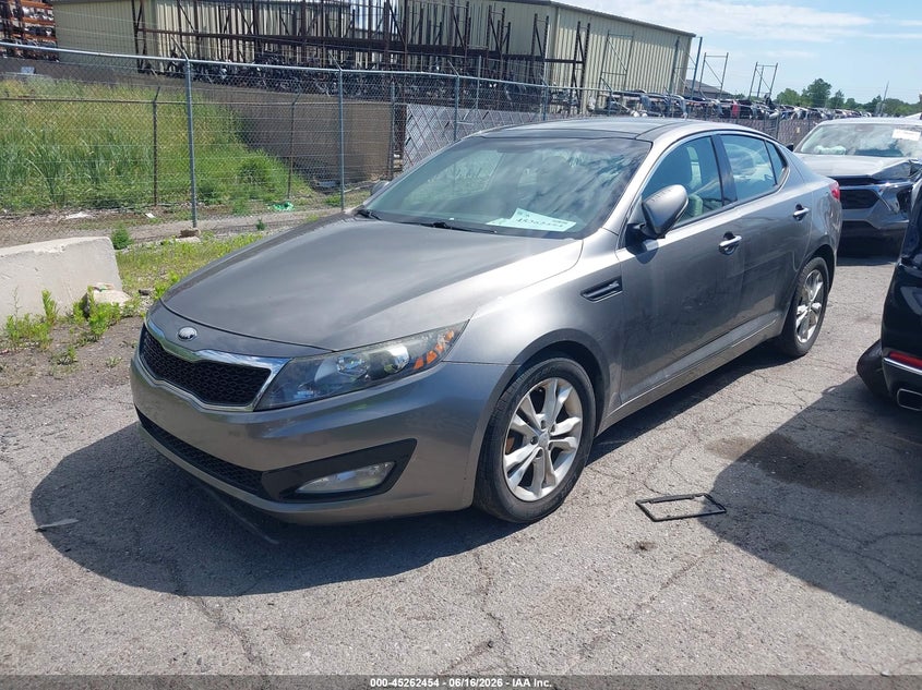 2013 Kia Optima VIN 5XXGN4A7XDG092287 IAAI salvage auction — NORMAL WEAR, Clear (Michigan), sold $550 on 2026-07-16 (photo 2)