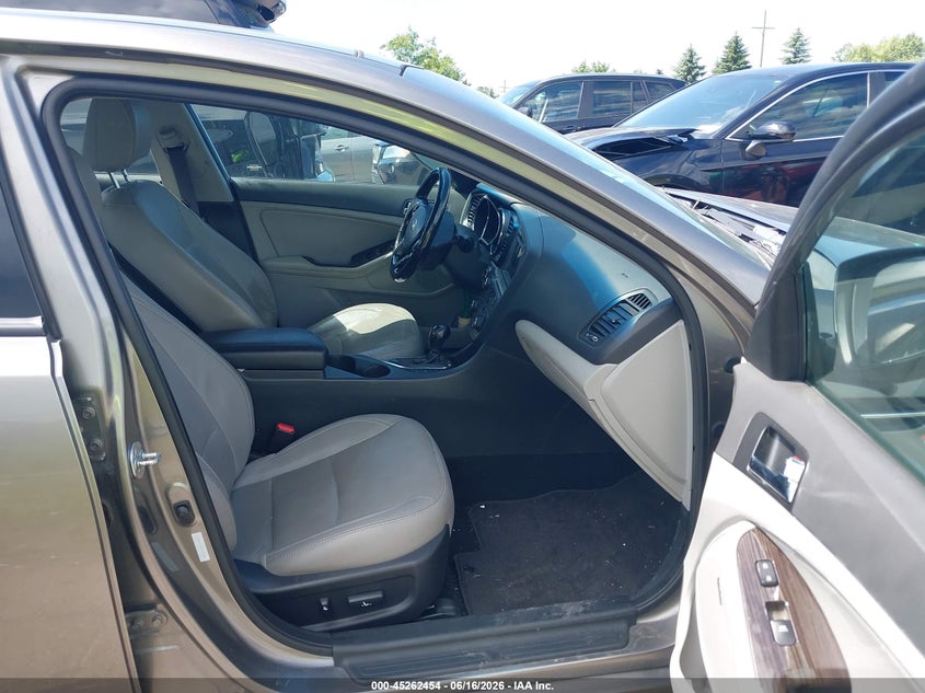 2013 Kia Optima VIN 5XXGN4A7XDG092287 IAAI salvage auction — NORMAL WEAR, Clear (Michigan), sold $550 on 2026-07-16 (photo 5)