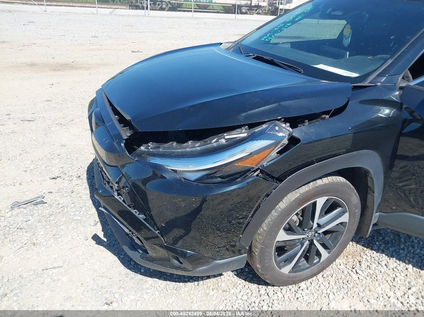 2025 Toyota Corolla cross VIN 7MUFBABG9SV082241 IAAI salvage auction — FRONT END, Salvage Title, sold $16,000 on 2026-07-10 (photo 6)