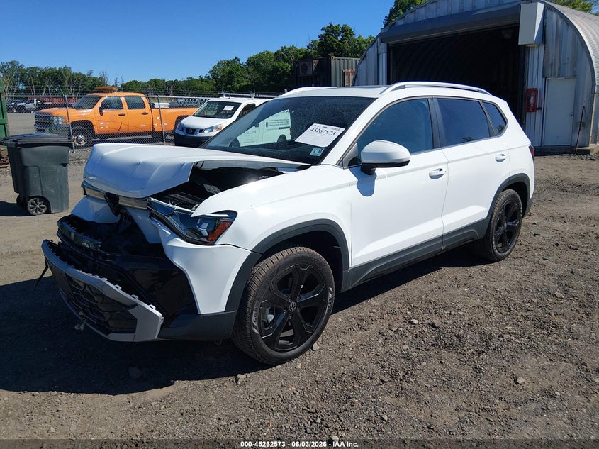 2025 Volkswagen Taos VIN 3VV4C7B26SM014129 IAAI salvage auction — FRONT END, Salvage (New Jersey), sold $7,900 on 2026-08-01 (photo 2)