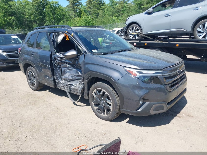 2025 Subaru Forester VIN JF2SLDRC9SH493980 IAAI salvage auction — RIGHT SIDE, Salvage Title, sold $8,600 on 2026-07-10 (photo 1)