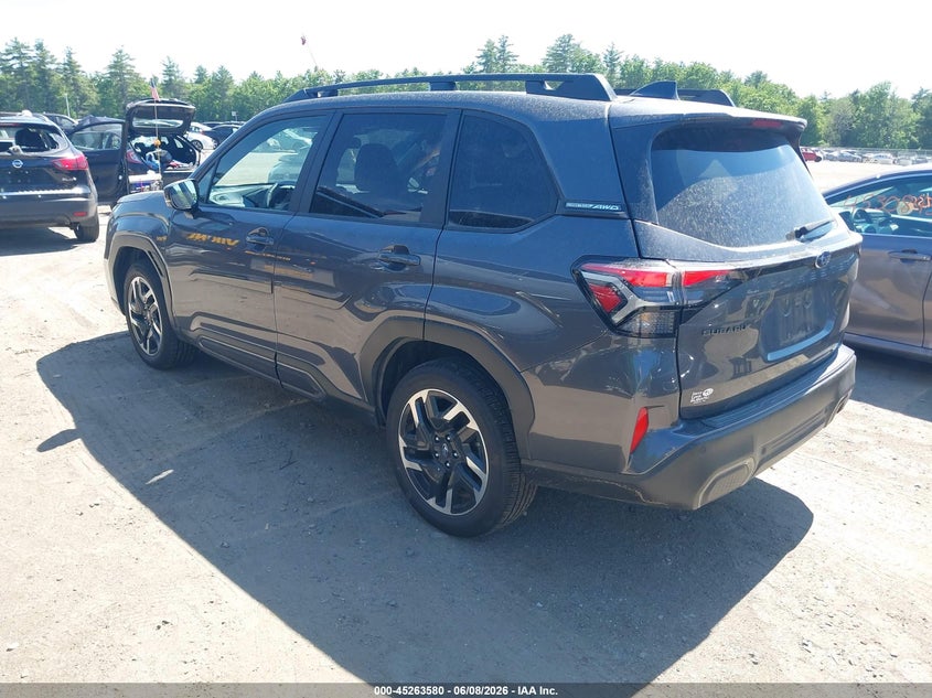 2025 Subaru Forester VIN JF2SLDRC9SH493980 IAAI salvage auction — RIGHT SIDE, Salvage Title, sold $8,600 on 2026-07-10 (photo 3)