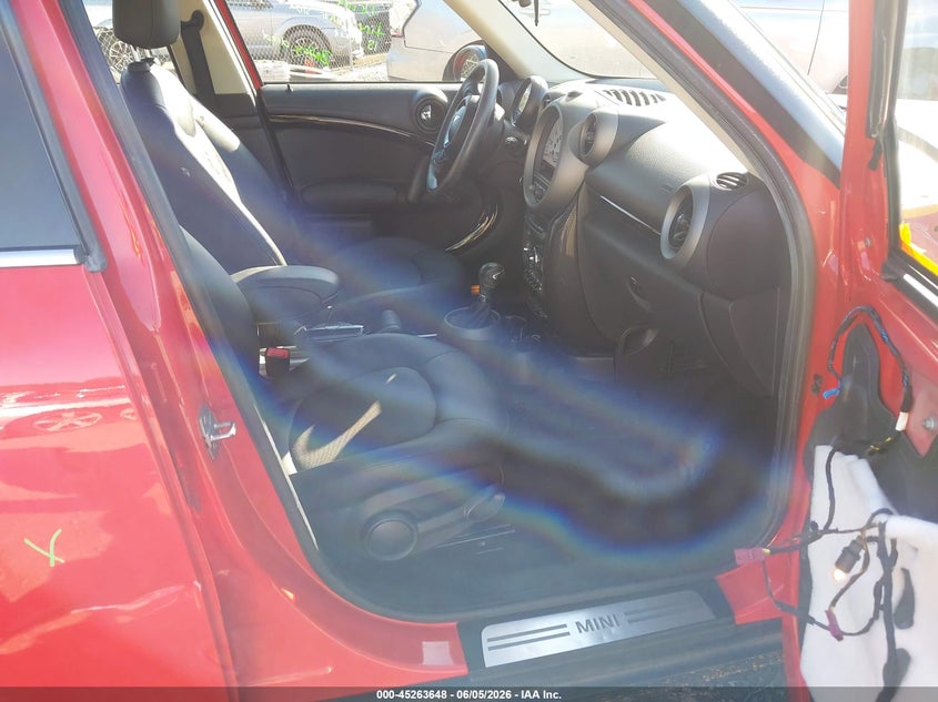 2012 Mini VIN WMWZB3C50CWM04487 IAAI salvage auction — RIGHT SIDE, Salvage Title, sold $525 on 2026-07-14 (photo 5)