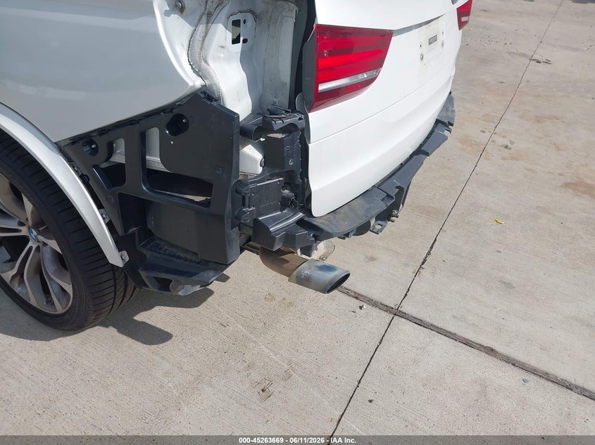 2014 BMW X5 VIN 5UXKR0C55E0K48210 IAAI salvage auction — REAR END, Original (Texas), sold $4,700 on 2026-07-31 (photo 6)