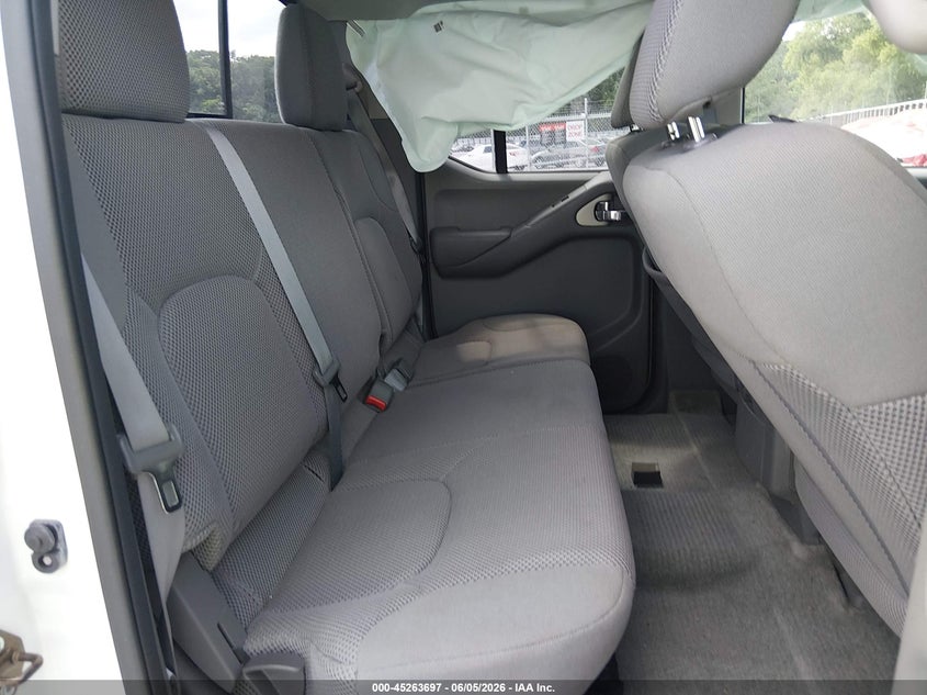2016 Nissan Navara (frontier) VIN 1N6AD0ER3GN743004 IAAI salvage auction — FRONT END, Salvage Title, sold $925 on 2026-07-09 (photo 8)