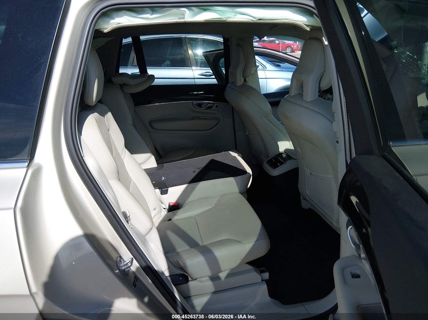 2018 Volvo Xc90 VIN YV4A22PK0J1200287 IAAI salvage auction — SIDE, Salvage (Louisiana), sold $2,250 on 2026-07-22 (photo 8)