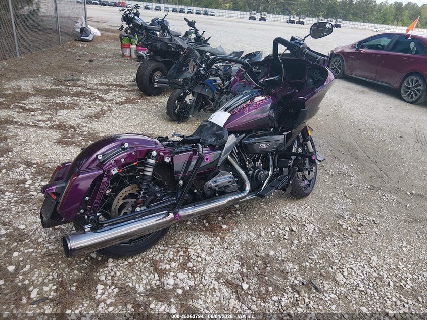 2025 Harley-davidson VIN 1HD1TC611SB953447 IAAI salvage auction — LEFT FRONT, Salvage Title, sold $18,500 on 2026-09-09 (photo 4)