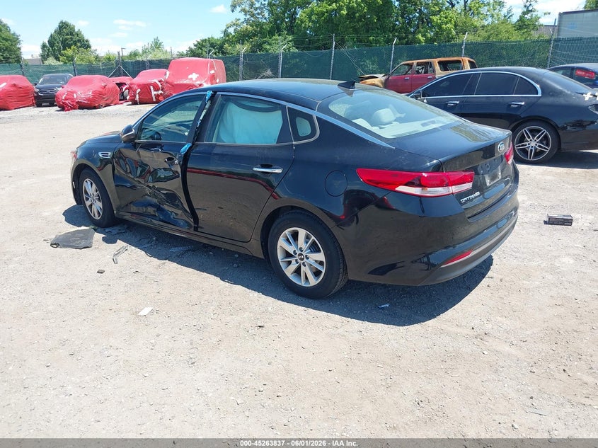 2017 Kia Optima VIN 5XXGT4L38HG152671 IAAI salvage auction — LEFT & RIGHT, Salvage Title, sold $1,700 on 2026-07-17 (photo 3)