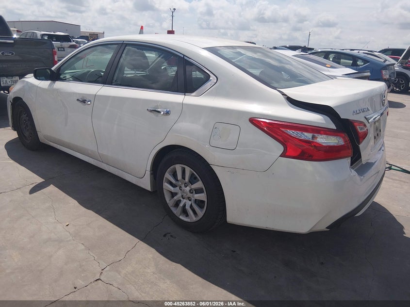 2017 Nissan Altima VIN 1N4AL3AP6HC191318 IAAI salvage auction — FRONT & REAR, Salvage Title, sold $775 on 2026-08-01 (photo 3)