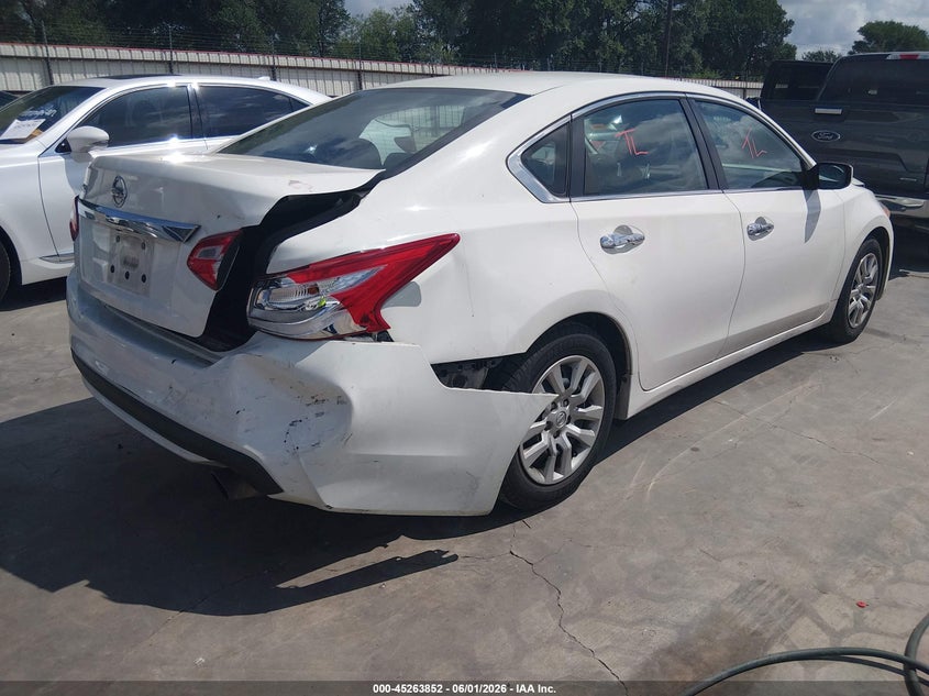 2017 Nissan Altima VIN 1N4AL3AP6HC191318 IAAI salvage auction — FRONT & REAR, Salvage Title, sold $775 on 2026-08-01 (photo 4)