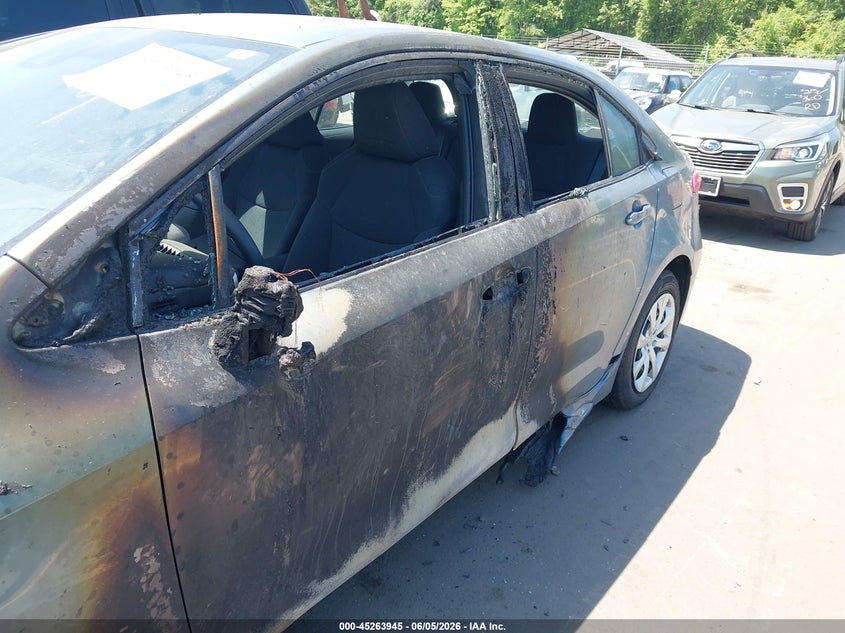 2020 Toyota Corolla VIN 5YFEPRAE8LP083672 IAAI salvage auction — EXTERIOR BURN, Salvage Title, sold $4,150 on 2026-07-16 (photo 6)