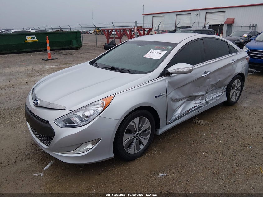 2015 Hyundai Sonata VIN KMHEC4A46FA121586 IAAI salvage auction — LEFT SIDE, Salvage Title, sold $725 on 2026-07-10 (photo 2)