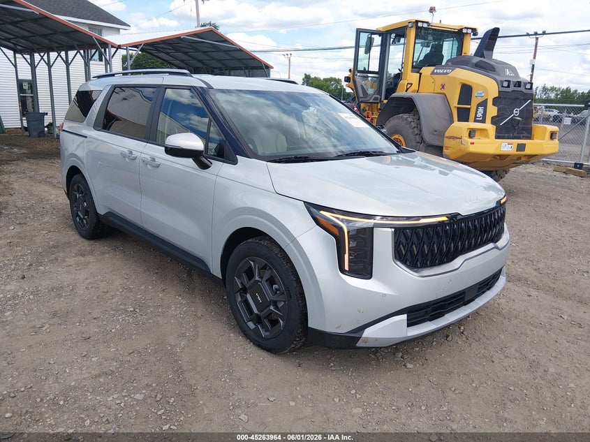 2025 Kia VIN KNDNC5KA5S6070321 IAAI salvage auction — LEFT SIDE, Salvage Title, sold $16,600 on 2026-07-06 (photo 1)