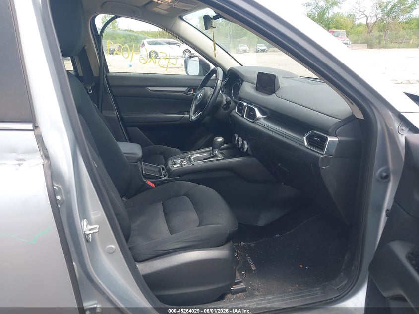 2019 Mazda Cx-5 VIN JM3KFBBMXK1558073 IAAI salvage auction — RIGHT SIDE, Clear (Wisconsin), sold $4,650 on 2026-07-28 (photo 5)
