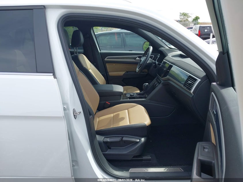 2023 Volkswagen Atlas cross sport VIN 1V2KE2CA9PC215250 IAAI salvage auction — FRONT END, Salvage (Illinois), sold $8,775 on 2026-08-18 (photo 5)
