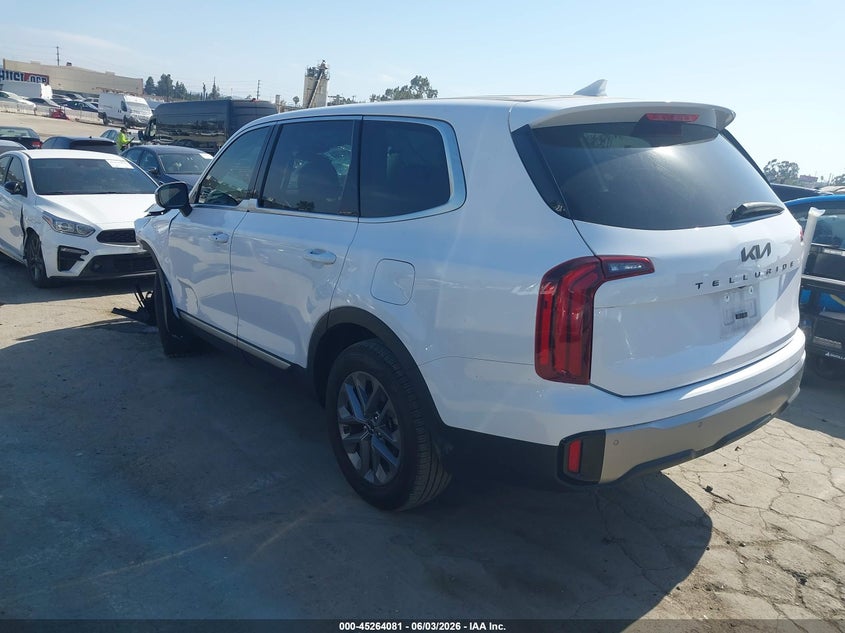 2025 Kia Telluride VIN 5XYP24GC0SG565426 IAAI salvage auction — LEFT FRONT, Salvage Title, sold $9,300 on 2026-07-29 (photo 3)