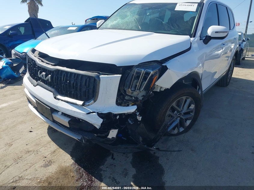 2025 Kia Telluride VIN 5XYP24GC0SG565426 IAAI salvage auction — LEFT FRONT, Salvage Title, sold $9,300 on 2026-07-29 (photo 6)
