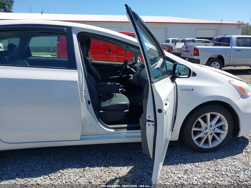 2013 Toyota Prius v VIN JTDZN3EU3D3258667 IAAI salvage auction — LEFT SIDE, Salvage Title, sold $1,600 on 2026-07-22 (photo 5)