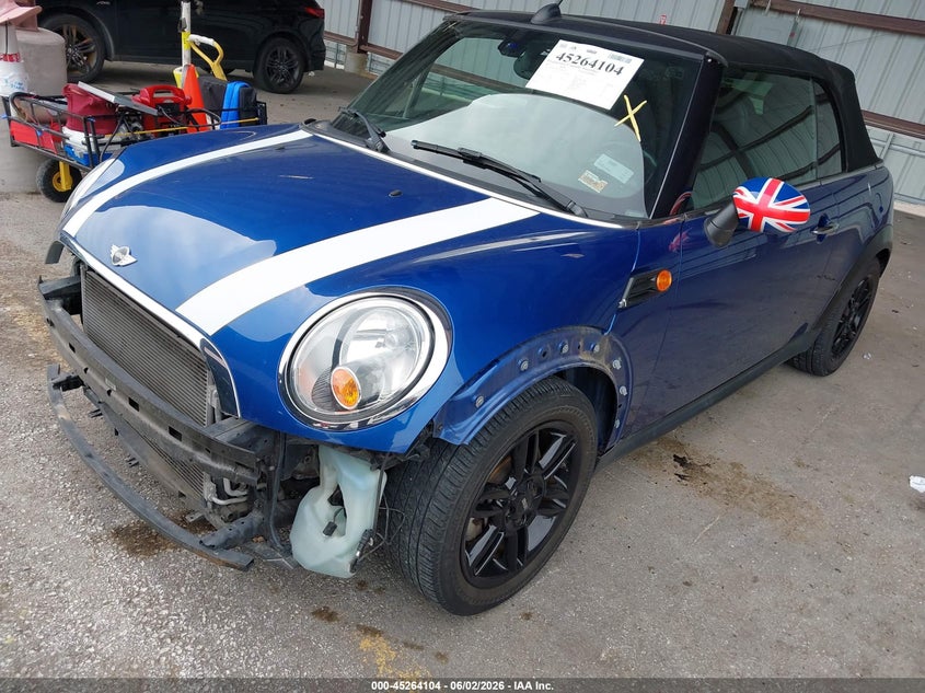 2015 Mini Convertible VIN WMWZN3C55FT862667 IAAI salvage auction — RIGHT SIDE, Salvage (Missouri), sold $1,150 on 2026-08-13 (photo 2)