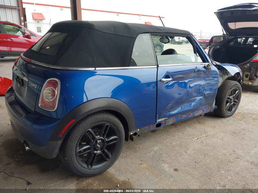 2015 Mini Convertible VIN WMWZN3C55FT862667 IAAI salvage auction — RIGHT SIDE, Salvage (Missouri), sold $1,150 on 2026-08-13 (photo 4)