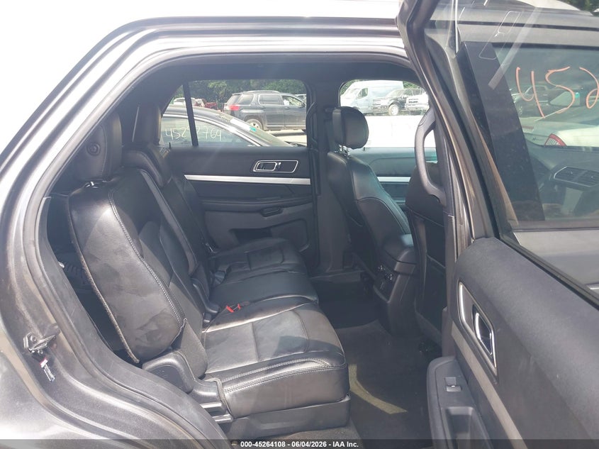 2017 Ford Explorer VIN 1FM5K7D82HGA53984 IAAI salvage auction — REAR END, Salvage (Missouri), sold $3,350 on 2026-07-20 (photo 8)