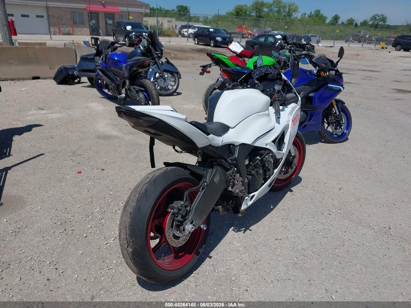 2025 Kawasaki Zx VIN JKBZXJK12SA009672 IAAI salvage auction — FRONT END, Salvage Title, sold $2,850 on 2026-07-21 (photo 4)