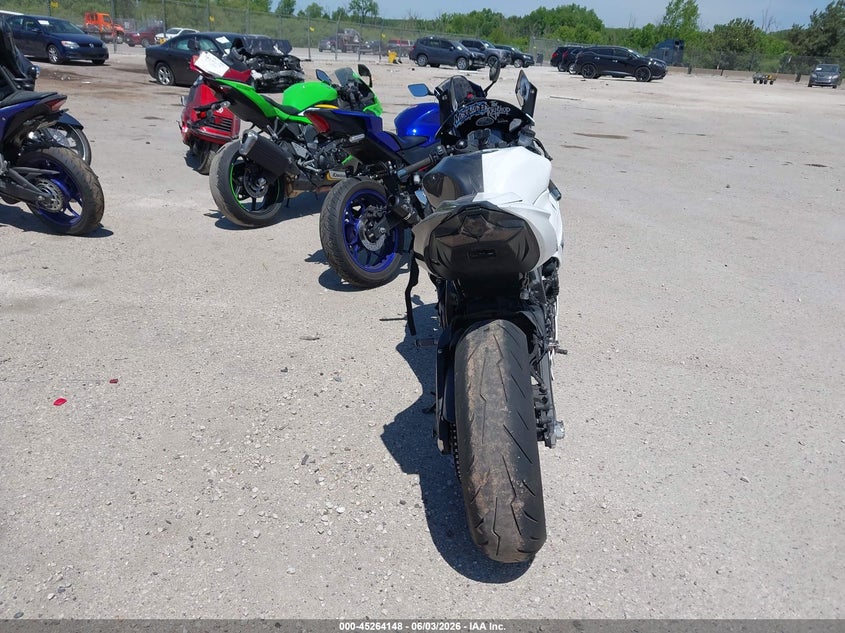 2025 Kawasaki Zx VIN JKBZXJK12SA009672 IAAI salvage auction — FRONT END, Salvage Title, sold $2,850 on 2026-07-21 (photo 6)