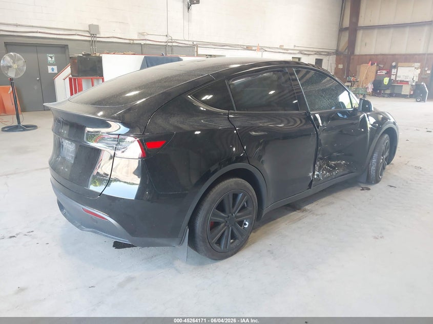 2023 Tesla Model y VIN 7SAYGDEE8PA105570 IAAI salvage auction — SIDE, Mv-907A (New York), sold $8,100 on 2026-07-22 (photo 4)