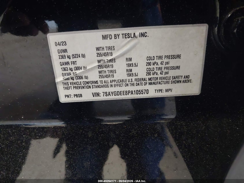 2023 Tesla Model y VIN 7SAYGDEE8PA105570 IAAI salvage auction — SIDE, Mv-907A (New York), sold $8,100 on 2026-07-22 (photo 9)