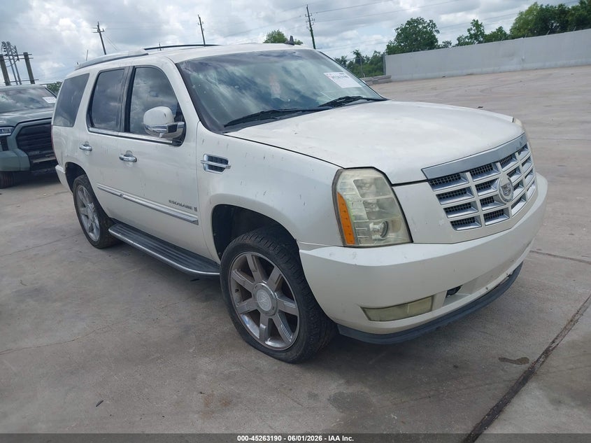 2009 Cadillac Escalade VIN 1GYFC23219R106759 IAAI salvage auction — MECHANICAL, Original (Texas), sold $925 on 2026-07-10 (photo 1)