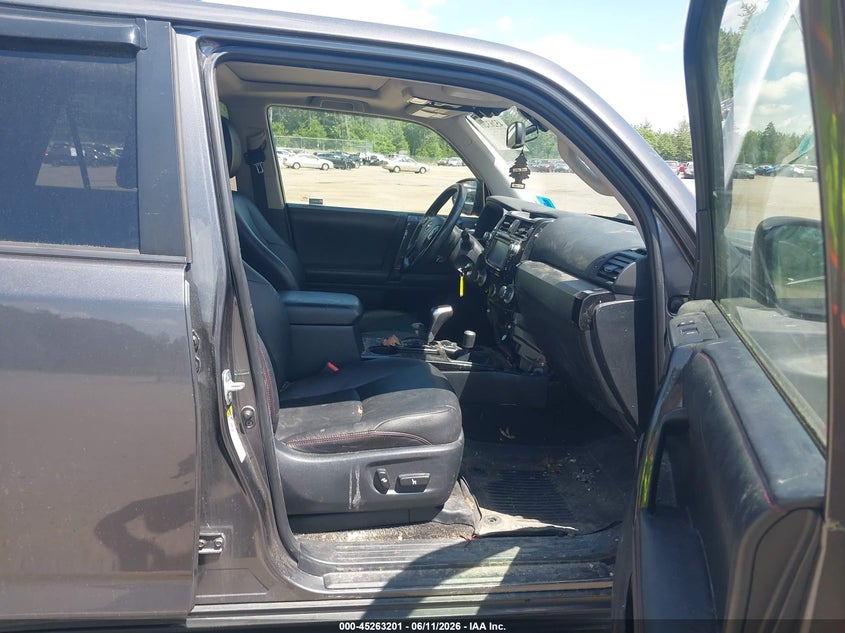 2018 Toyota 4runner VIN JTEBU5JR3J5527490 IAAI salvage auction — LEFT FRONT, Salvage (New Hampshire), sold $9,450 on 2026-08-21 (photo 5)