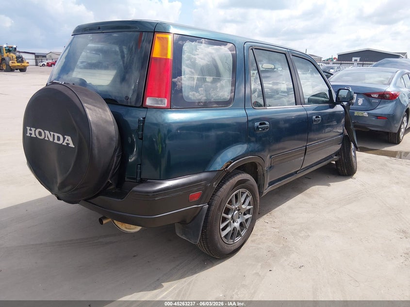 1998 Honda Cr-v VIN JHLRD1766WC068678 IAAI salvage auction — SIDE, Salvage (Texas), sold $375 on 2026-07-09 (photo 4)