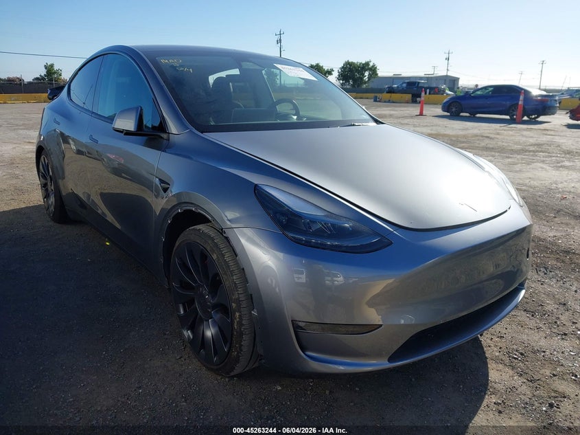 2024 Tesla Model y VIN 7SAYGDEF8RF195060 IAAI salvage auction — LEFT REAR, Salvage Title, sold $11,000 on 2026-07-30 (photo 1)