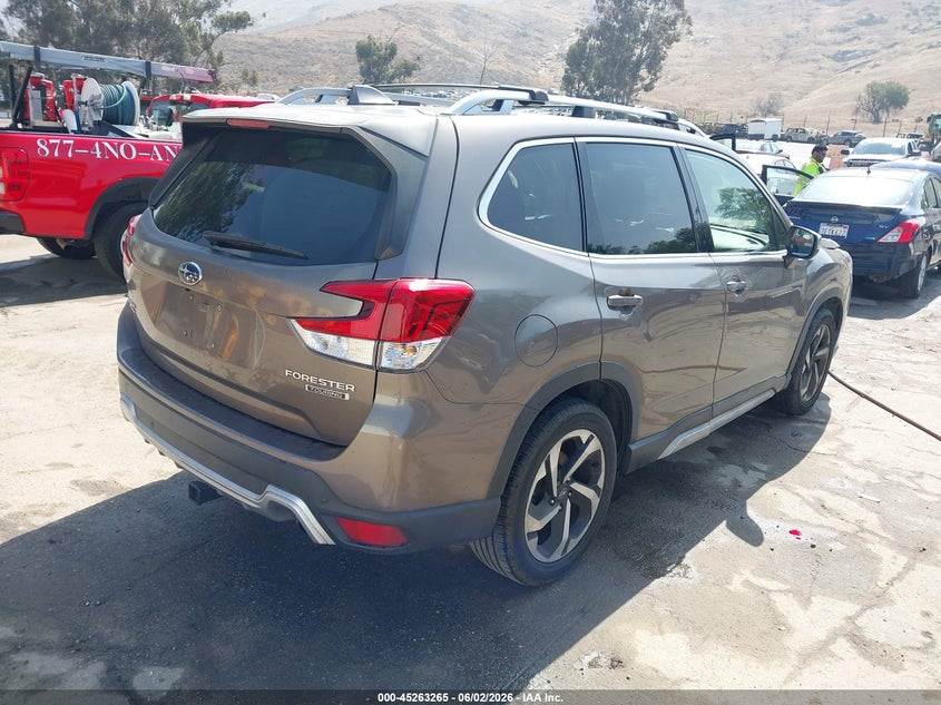 2022 Subaru Forester VIN JF2SKARC9NH450066 IAAI salvage auction — LEFT FRONT, Salvage Title, sold $1,550 on 2026-07-21 (photo 4)