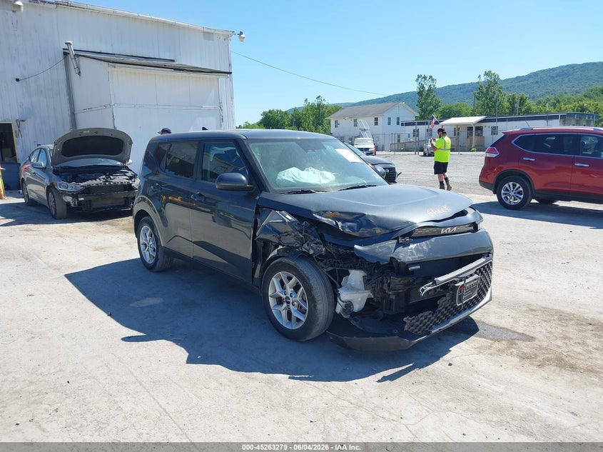 2024 Kia Soul VIN KNDJ23AU5R7904304 IAAI salvage auction — FRONT END, Salvage Title, sold $2,700 on 2026-07-22 (photo 1)
