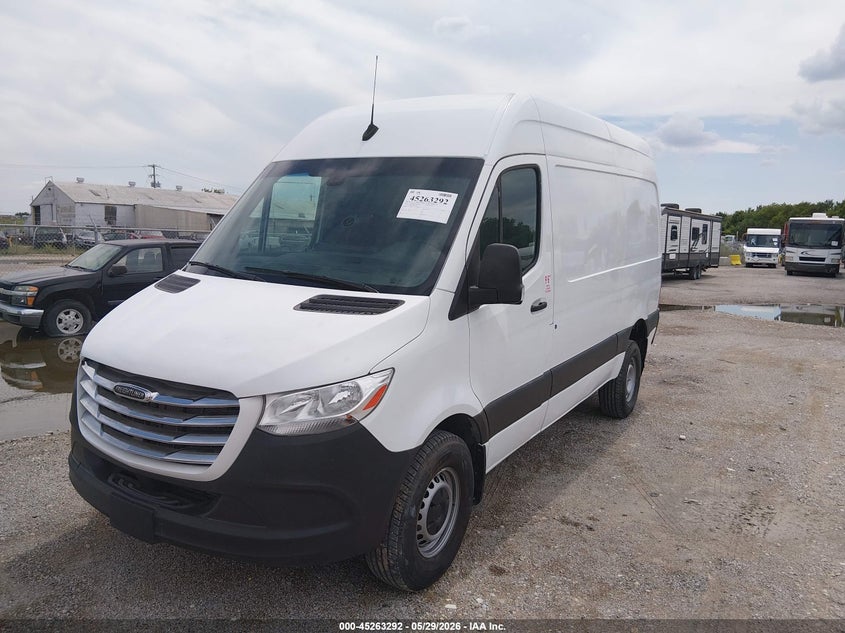 2021 Freightliner Sprinter 2500 VIN W2Y40BHY2MT062171 IAAI salvage auction — NORMAL WEAR, Clear (Oklahoma), sold $15,600 on 2026-07-04 (photo 2)
