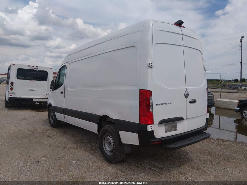 2021 Freightliner Sprinter 2500 VIN W2Y40BHY2MT062171 IAAI salvage auction — NORMAL WEAR, Clear (Oklahoma), sold $15,600 on 2026-07-04 (photo 3)