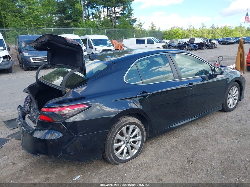 2018 Toyota Camry VIN JTNB11HK0J3008788 IAAI salvage auction — REAR END, Salvage (Massachusetts), sold $225 on 2026-07-31 (photo 4)