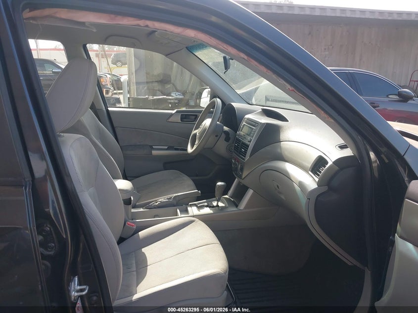 2009 Subaru Forester VIN JF2SH61639H773469 IAAI salvage auction — RIGHT SIDE, Salvage (California), sold $825 on 2026-07-15 (photo 5)