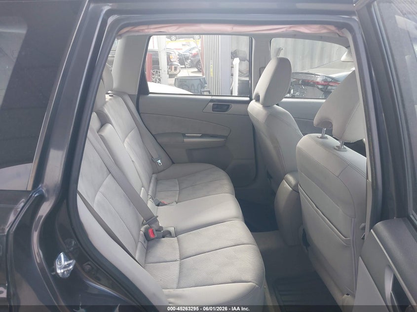 2009 Subaru Forester VIN JF2SH61639H773469 IAAI salvage auction — RIGHT SIDE, Salvage (California), sold $825 on 2026-07-15 (photo 8)