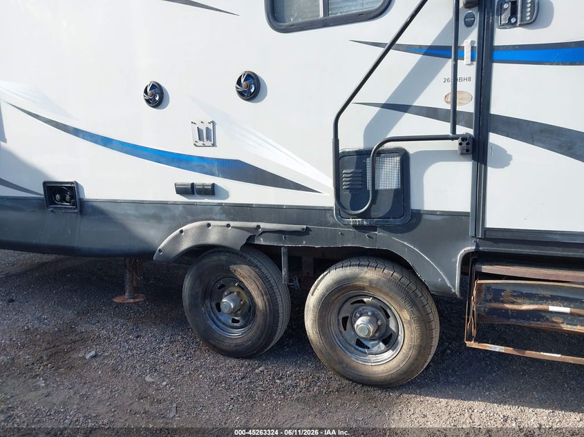 2018 Forest river Arctic wolf VIN 5ZT3CKSB7J2700262 IAAI salvage auction — STORM DAMAGE, Salvage (Texas), sold $1,750 on 2026-07-15 (photo 7)