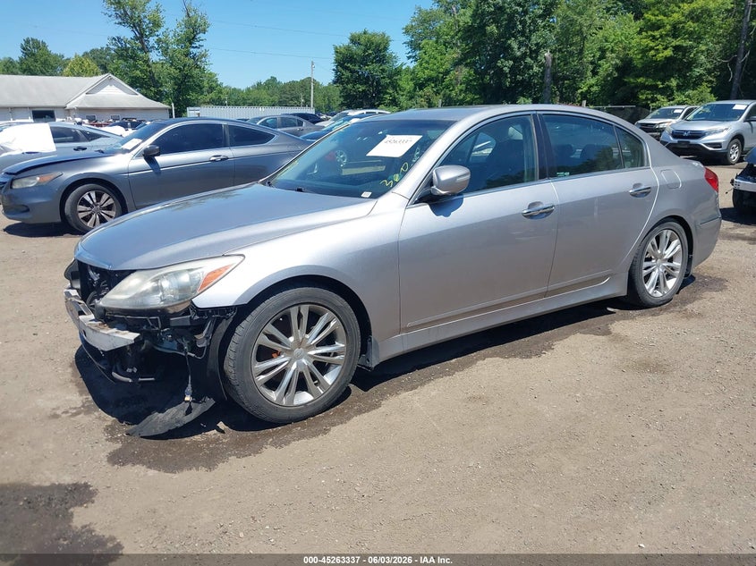 2013 Hyundai Genesis VIN KMHGC4DD0DU213406 IAAI salvage auction — FRONT END, Salvage Title, sold $925 on 2026-07-10 (photo 2)