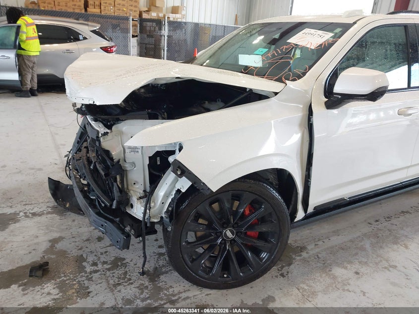 2025 Cadillac Escalade esv VIN 1GYS9RRL4SR237759 IAAI salvage auction — FRONT END, Salvage Title, sold $53,000 on 2026-07-20 (photo 6)