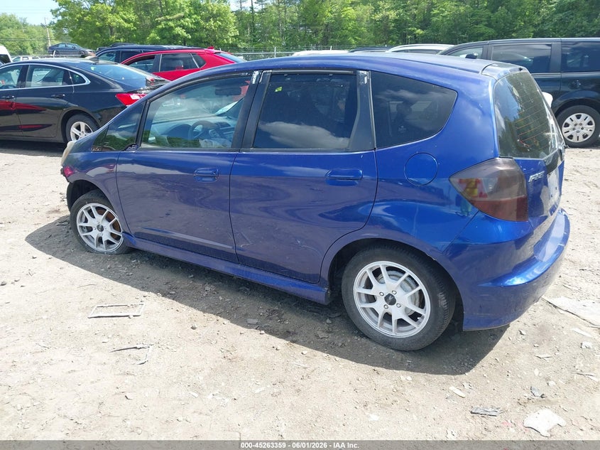 2010 Honda Fit VIN JHMGE8H26AS012047 IAAI salvage auction — NORMAL WEAR, Clear (Massachusetts), sold $200 on 2026-07-14 (photo 3)