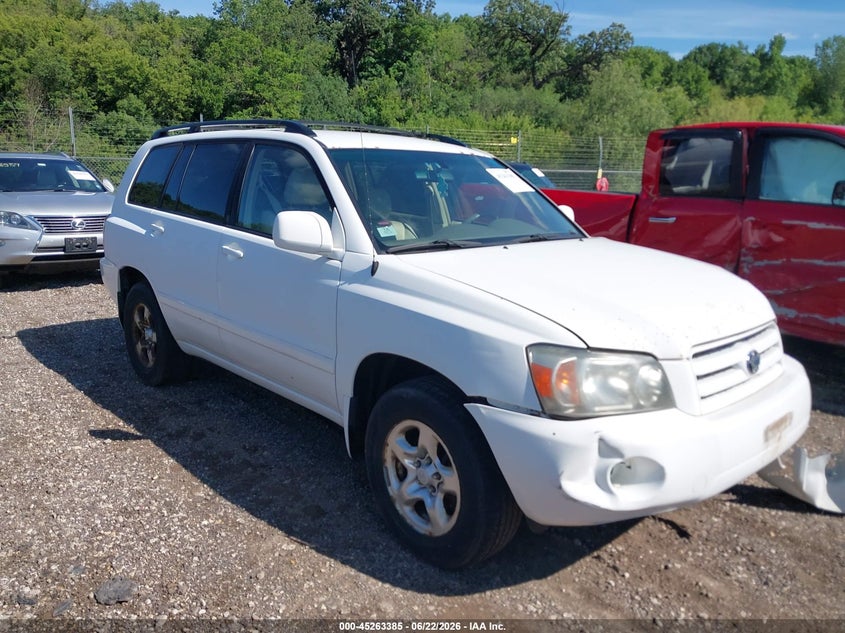 2005 Toyota Highlander VIN JTEGD21A750119480 IAAI salvage auction — NORMAL WEAR, Clear (Illinois), sold $425 on 2026-07-22 (photo 1)