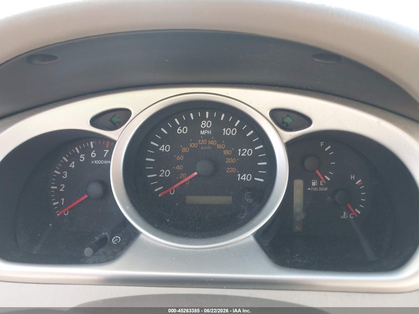 2005 Toyota Highlander VIN JTEGD21A750119480 IAAI salvage auction — NORMAL WEAR, Clear (Illinois), sold $425 on 2026-07-22 (photo 7)